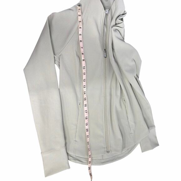 Athleta Salutation Jacket Beige Size M Full Zip Stretch Activewear - Picture 6 of 7
